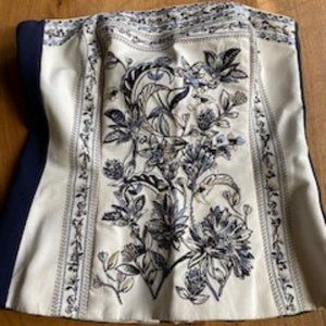 Strapless embroidered top